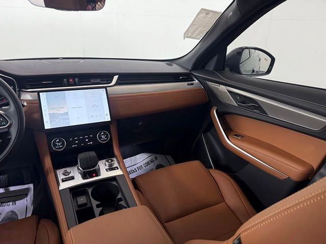 New 2025 Jaguar F-PACE R-Dynamic S image 24