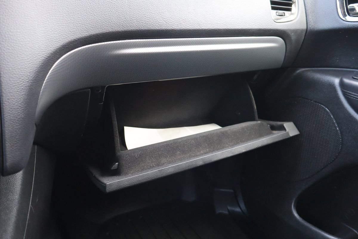 Used 2019 Dodge Durango R/T w/ Technology Group image 38