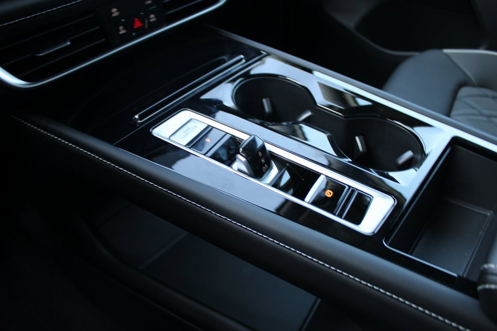 New 2026 Volkswagen Atlas SEL Premium R-Line image 18
