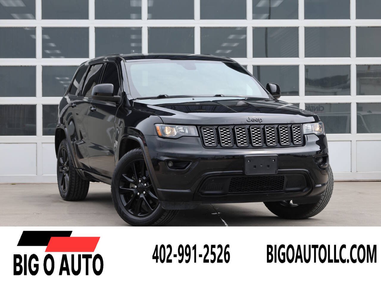 Used 2018 Jeep Grand Cherokee Altitude AWD/4WD image 1