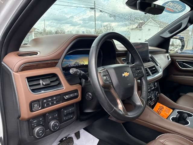 Used 2024 Chevrolet Tahoe High Country AWD/4WD image 15