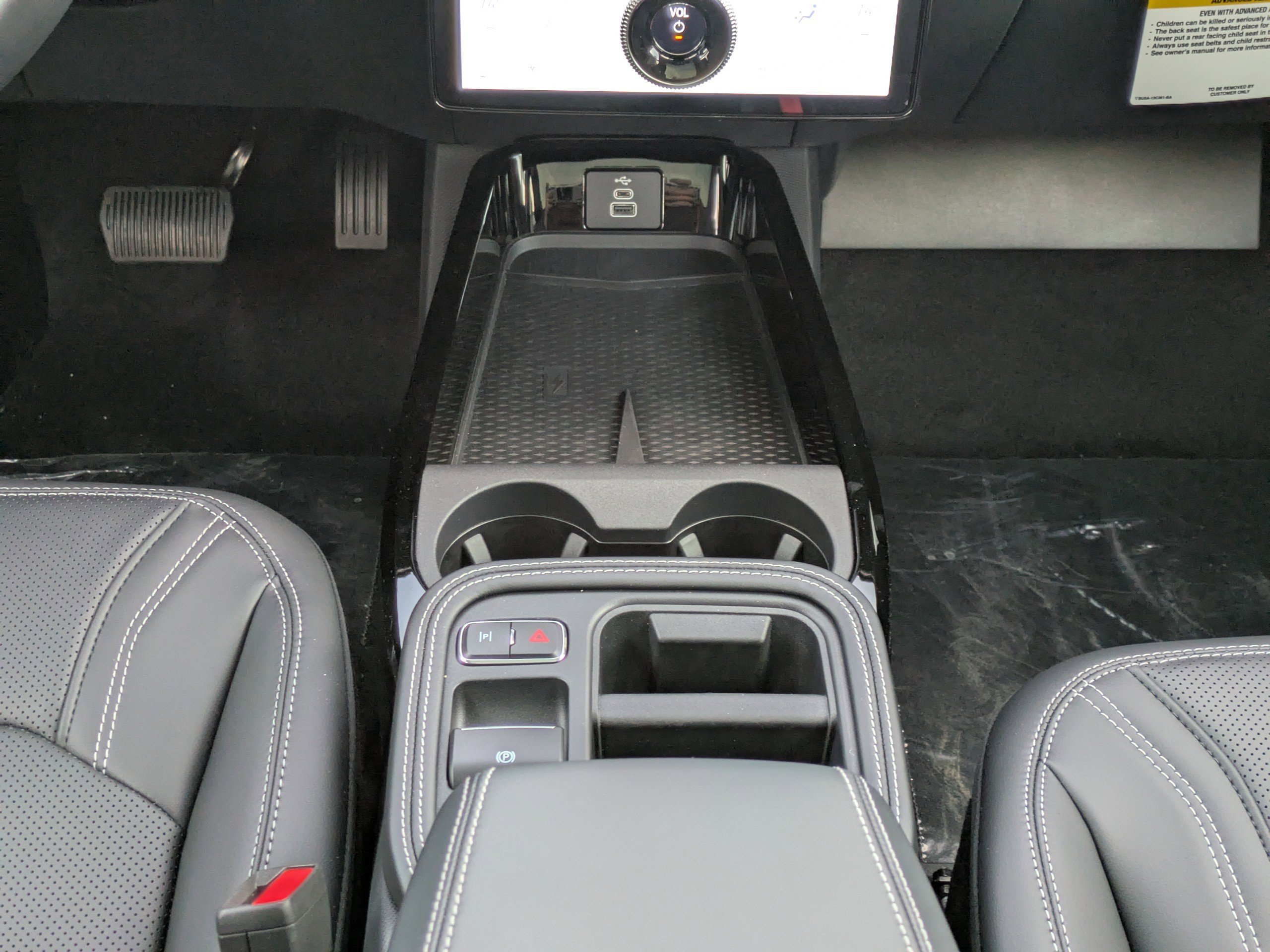 New 2025 Ford Mustang Mach-E Premium image 17