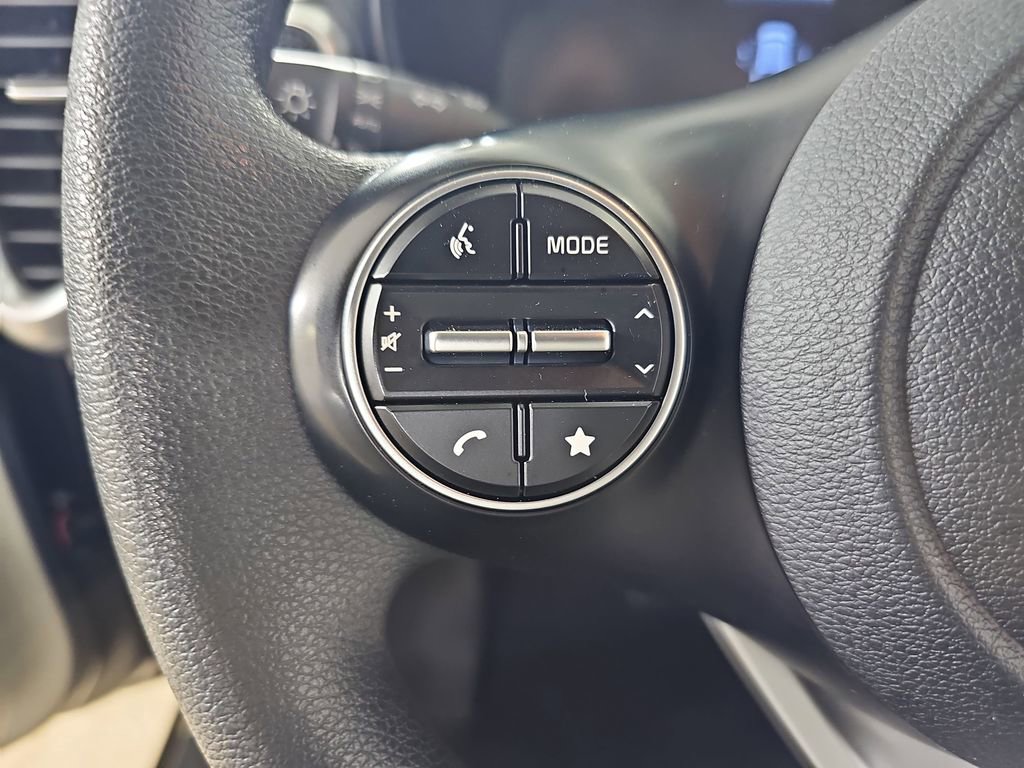 Used 2023 Kia Soul LX image 21