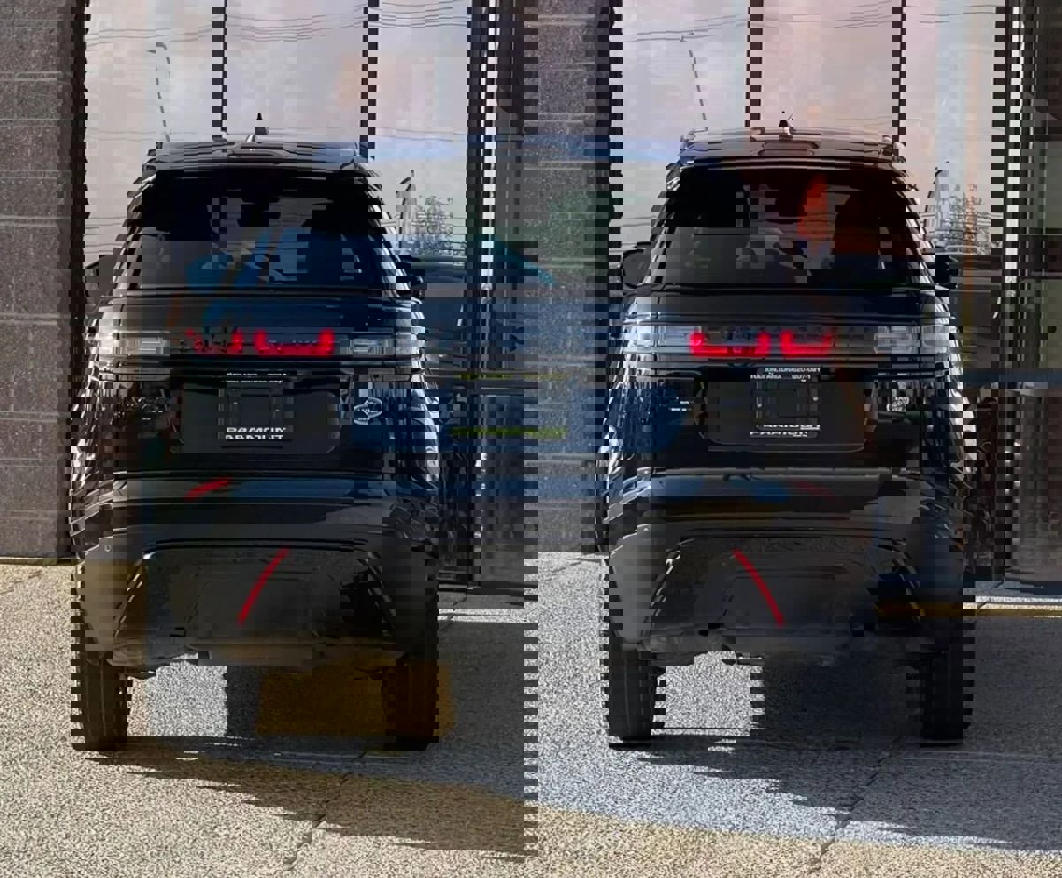 Used 2019 Land Rover Range Rover Velar S image 11