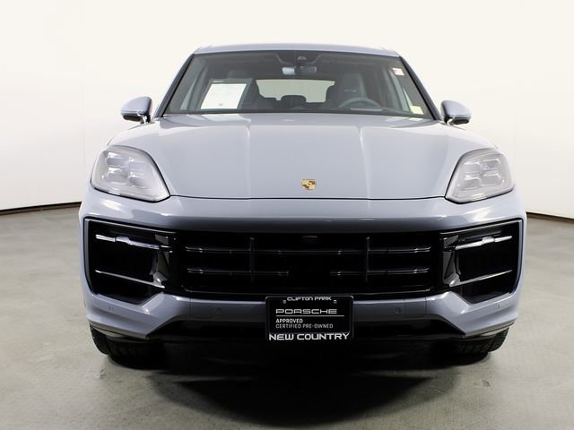 Certified 2025 Porsche Cayenne GTS image 10