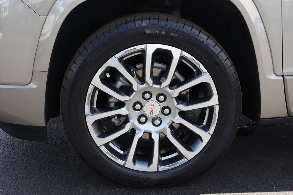 Certified 2022 GMC Acadia Denali w/ Denali Ultimate Package FWD image 35