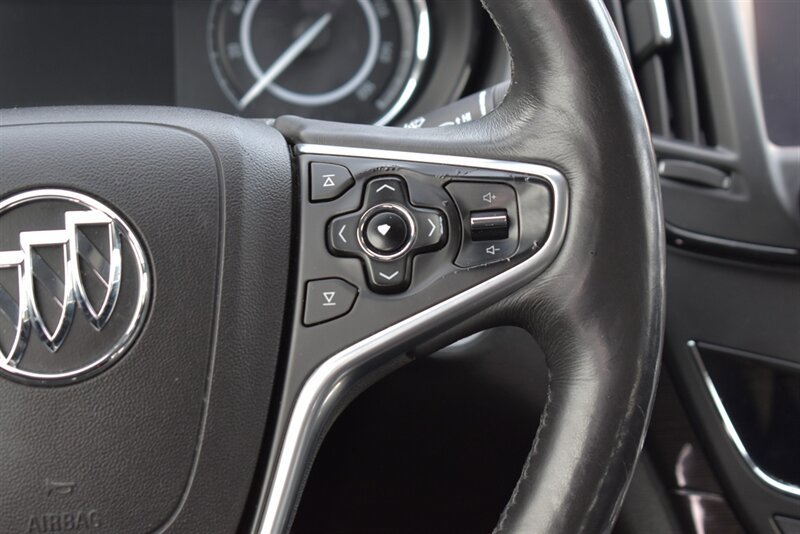 Used 2015 Buick Regal Premium FWD image 15