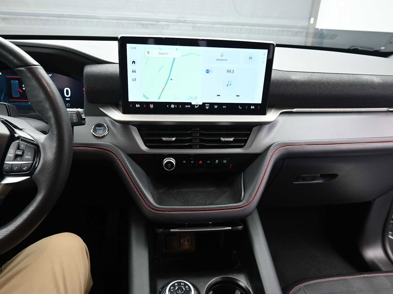 Used 2025 Ford Explorer ST-Line w/ ST-Line Street Pack image 13