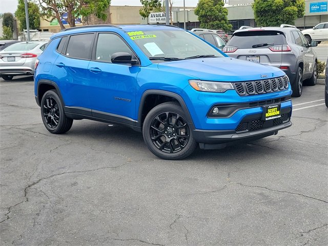 New 2025 Jeep Compass Latitude w/ Altitude Special Edition image 1