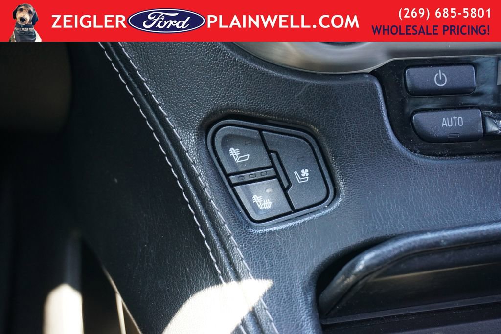 Used 2017 GMC Yukon XL Denali w/ Open Road Package AWD/4WD image 29