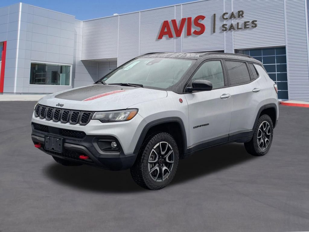 Used 2025 Jeep Compass Trailhawk image 1
