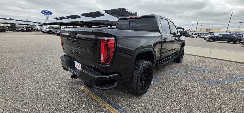 Used 2024 GMC Sierra 1500 AT4 w/ Technology Package AWD/4WD image 7