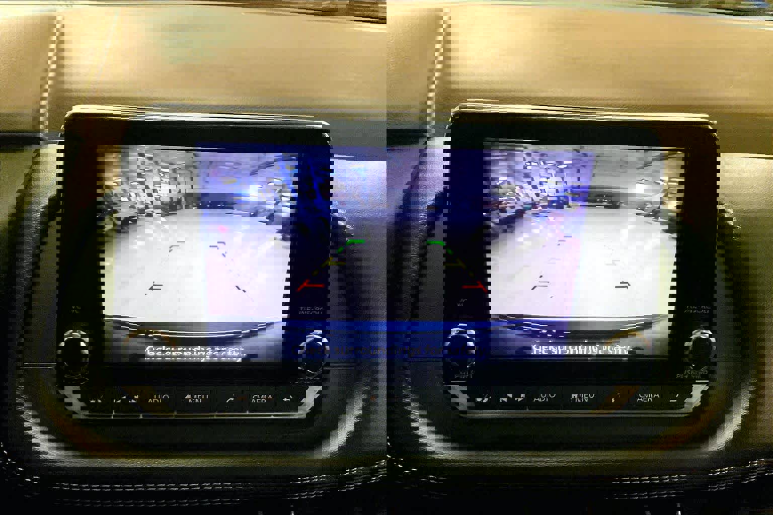 Used 2023 Nissan Rogue S image 28