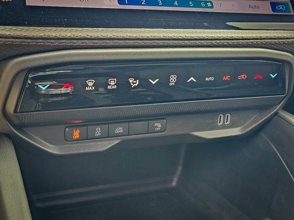 New 2026 Jeep Cherokee Limited AWD/4WD image 24