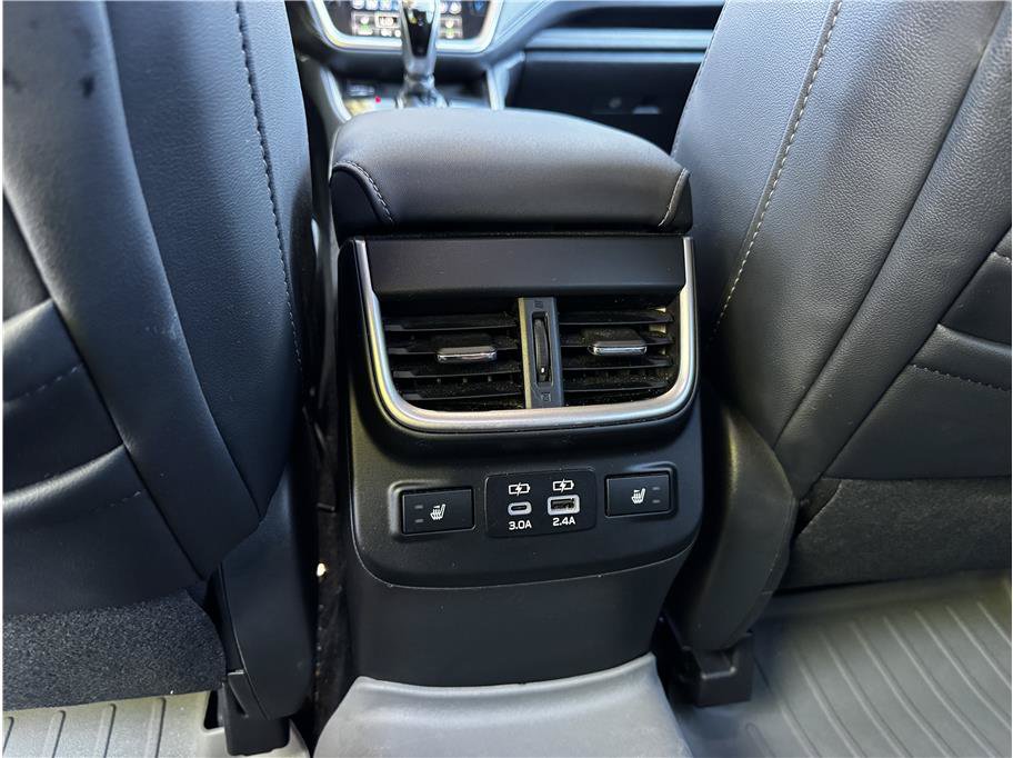 Used 2023 Subaru Outback Limited XT AWD/4WD image 18