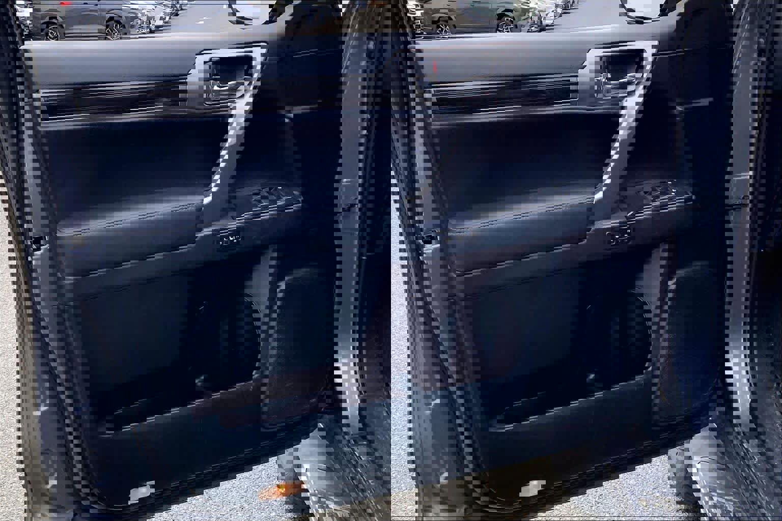 Used 2023 Lexus GX 460 Premium w/ Premium Plus Package image 22