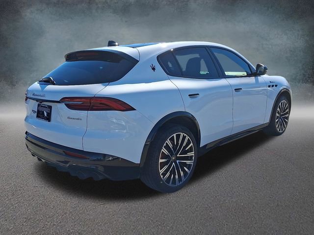 Used 2025 Maserati Grecale Modena image 4