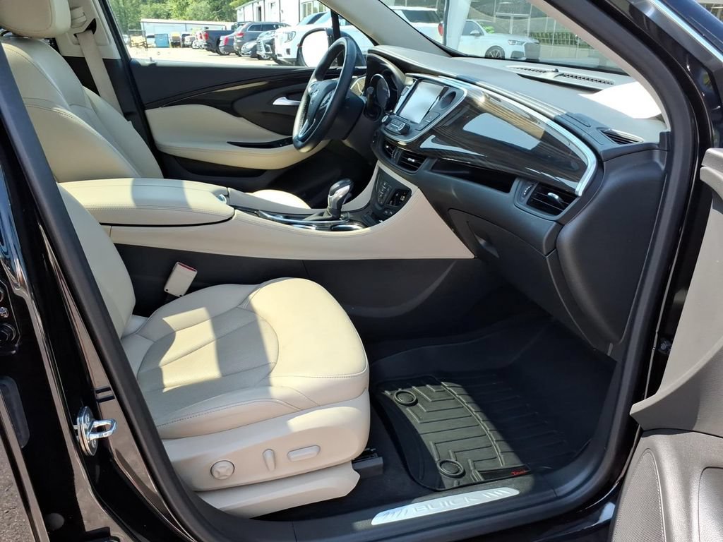Used 2020 Buick Envision Essence w/ Experience Buick Package FWD image 10
