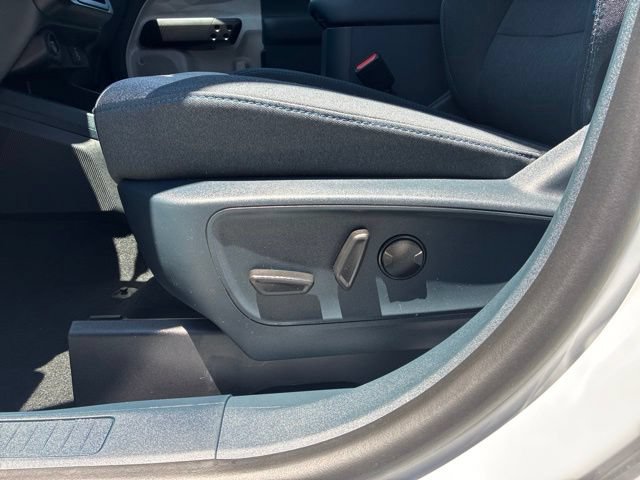 Certified 2025 Ford Maverick XLT w/ XLT Luxury Package FWD image 11
