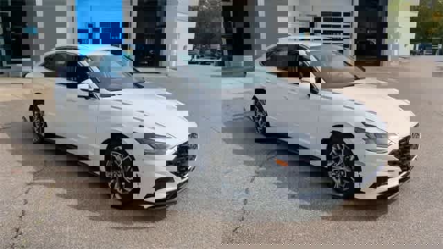 Used 2023 Hyundai Sonata SEL image 2