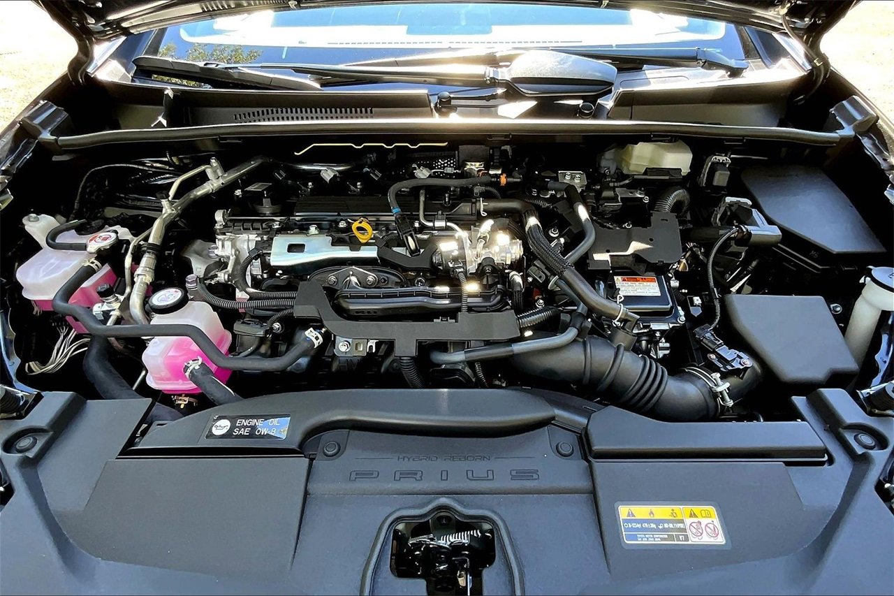 Used 2026 Toyota Prius LE image 27