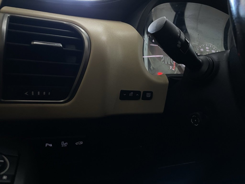 Used 2015 Lexus NX 200t FWD w/ Premium Package image 18