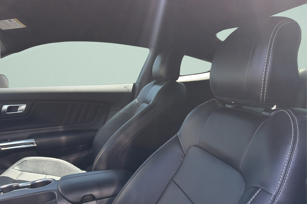 Used 2022 Ford Mustang GT Premium RWD image 32