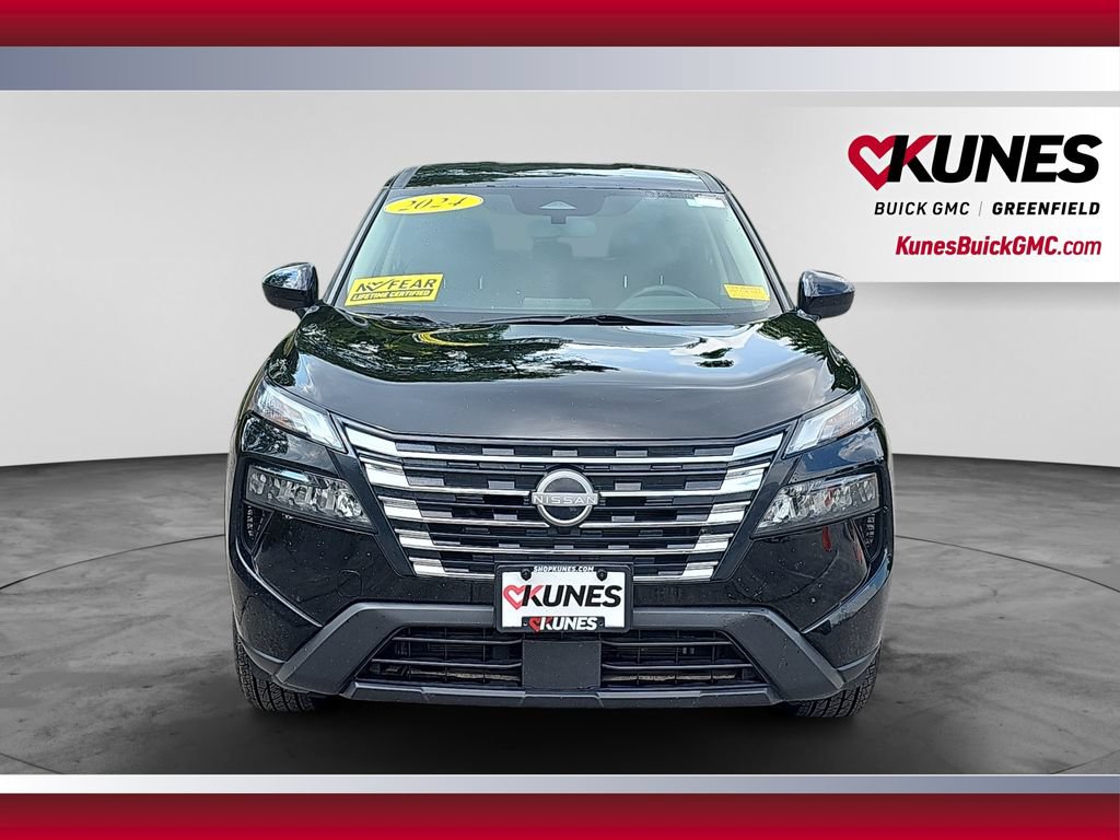 Used 2024 Nissan Rogue SV AWD/4WD image 4