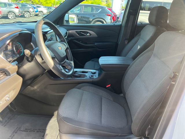 Used 2023 Chevrolet Traverse LT AWD/4WD image 10