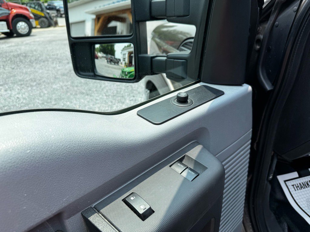 Used 2016 Ford F250 XL w/ XL Appearance Package image 22
