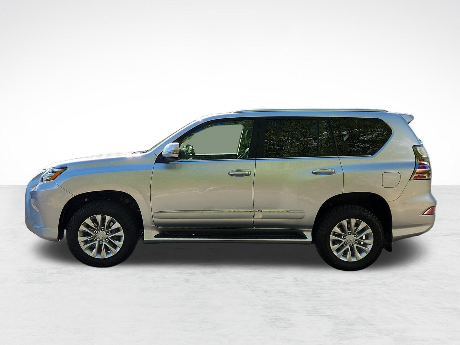 Used 2017 Lexus GX 460 Premium w/ Premium Package AWD/4WD image 2