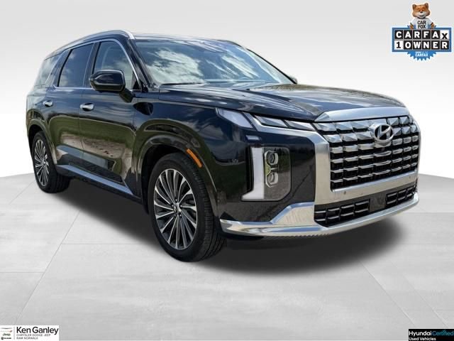 Used 2023 Hyundai Palisade Calligraphy w/ Winter Package