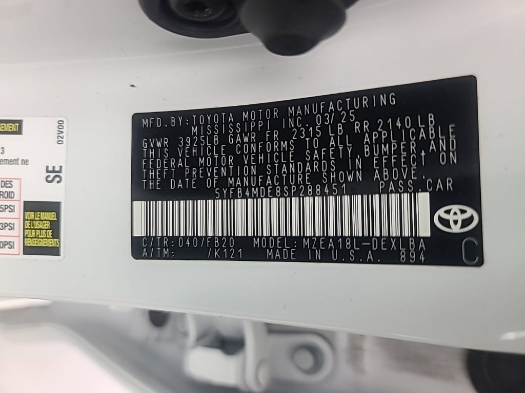 Used 2025 Toyota Corolla LE FWD image 40