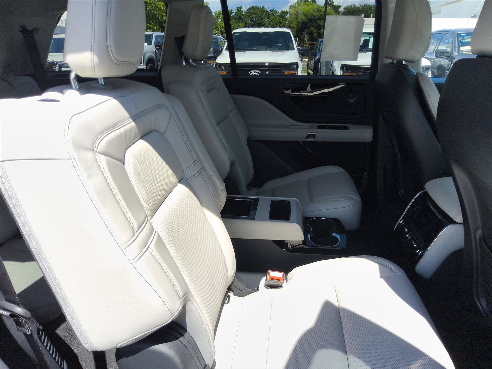 New 2027 Lincoln Aviator Reserve RWD image 31