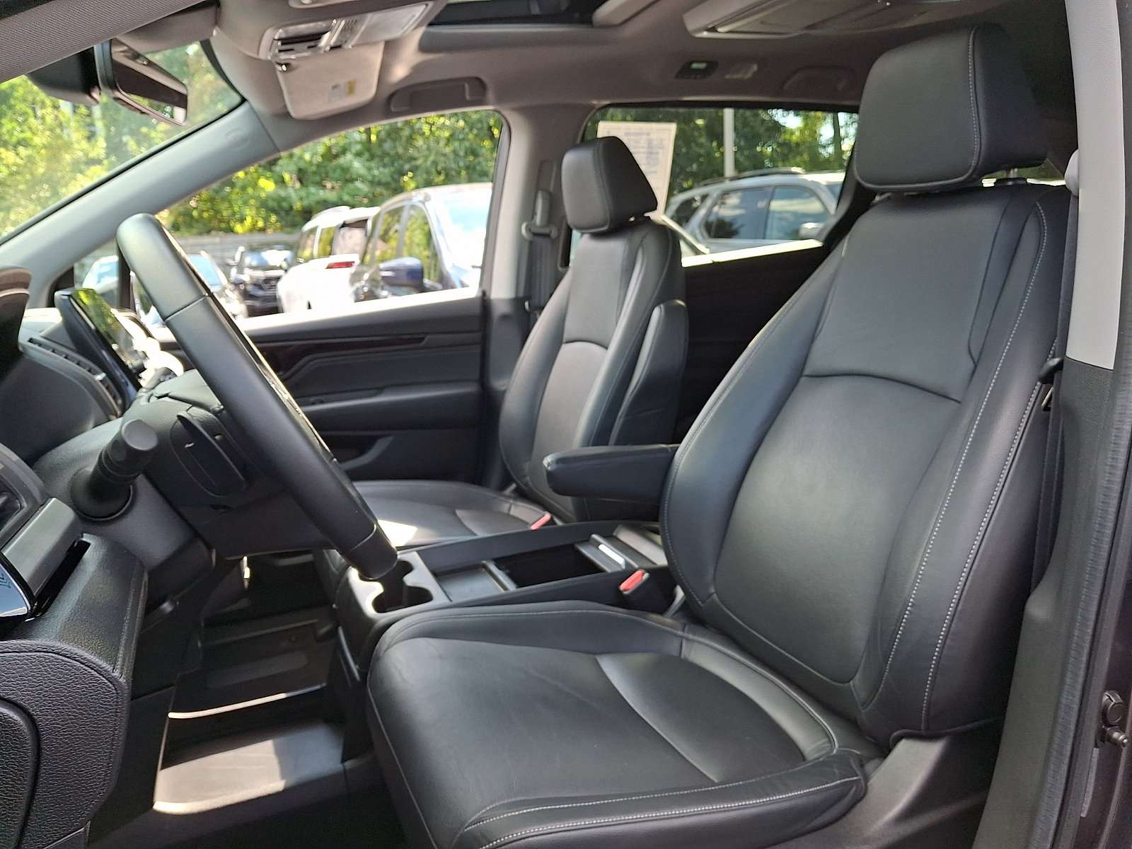Certified 2024 Honda Odyssey Touring image 12
