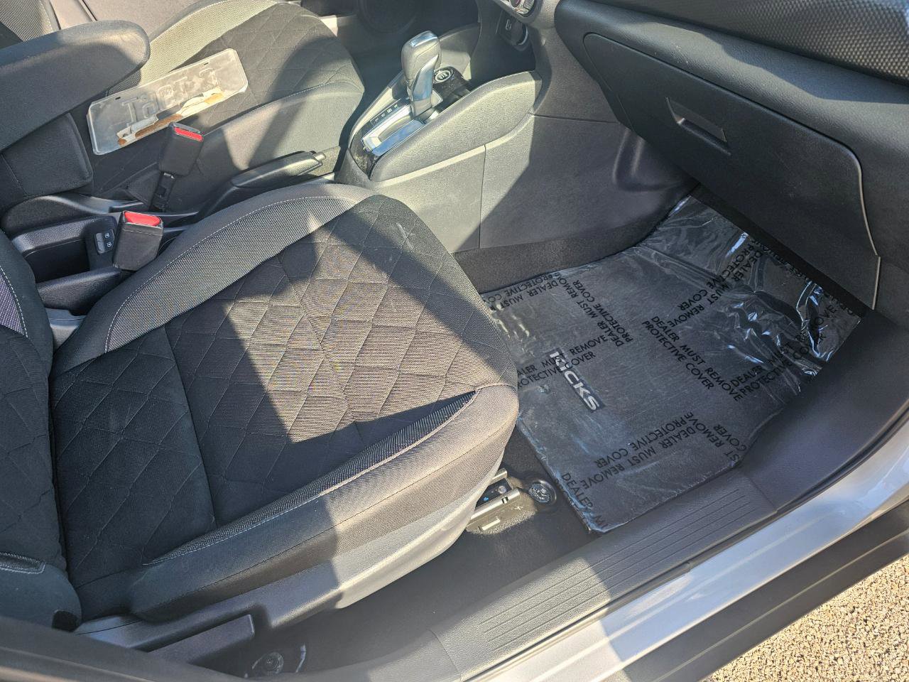 Used 2020 Nissan Kicks S image 17