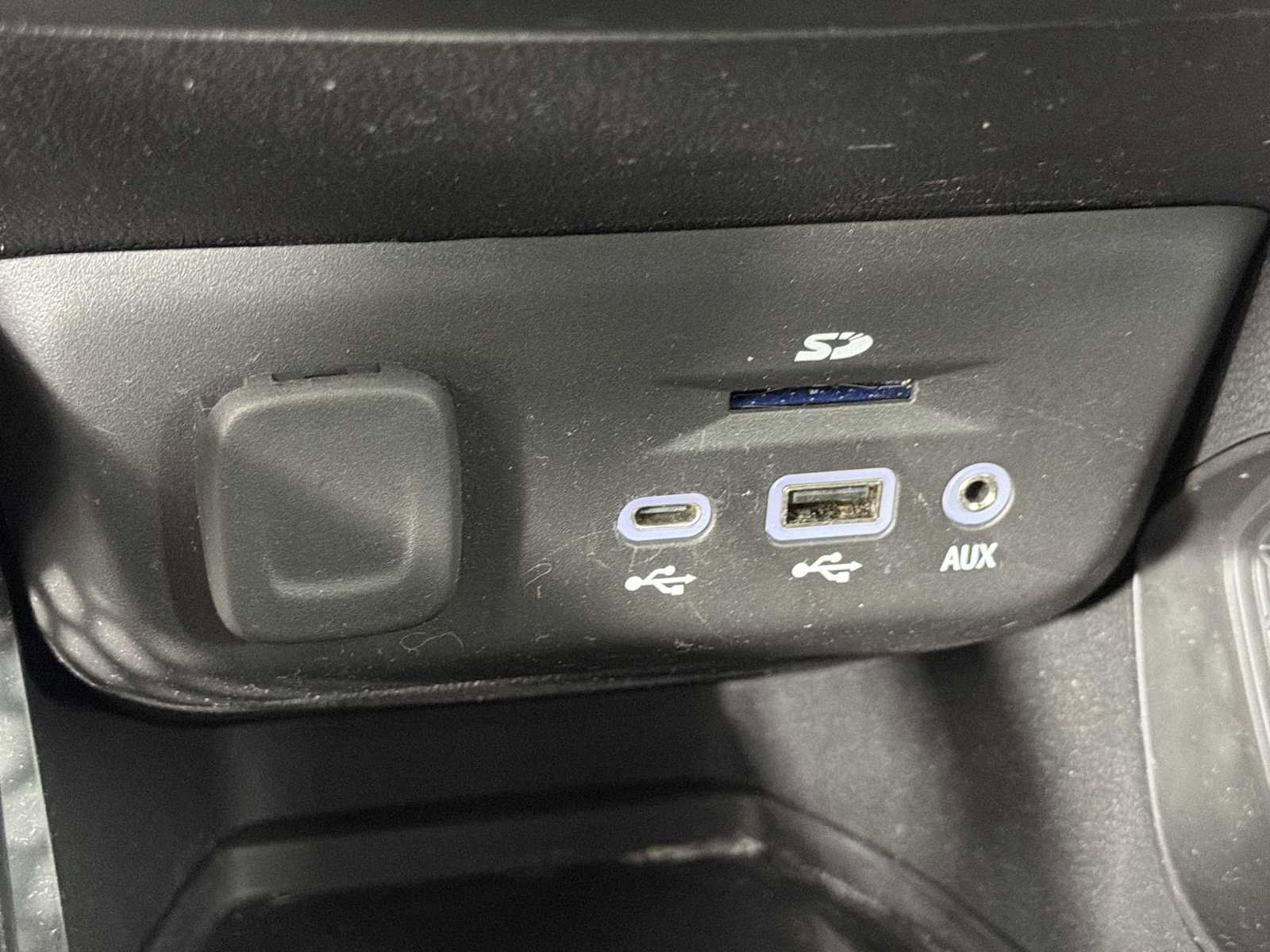 Used 2023 Chevrolet TrailBlazer ACTIV w/ Sun and Liftgate Package image 29