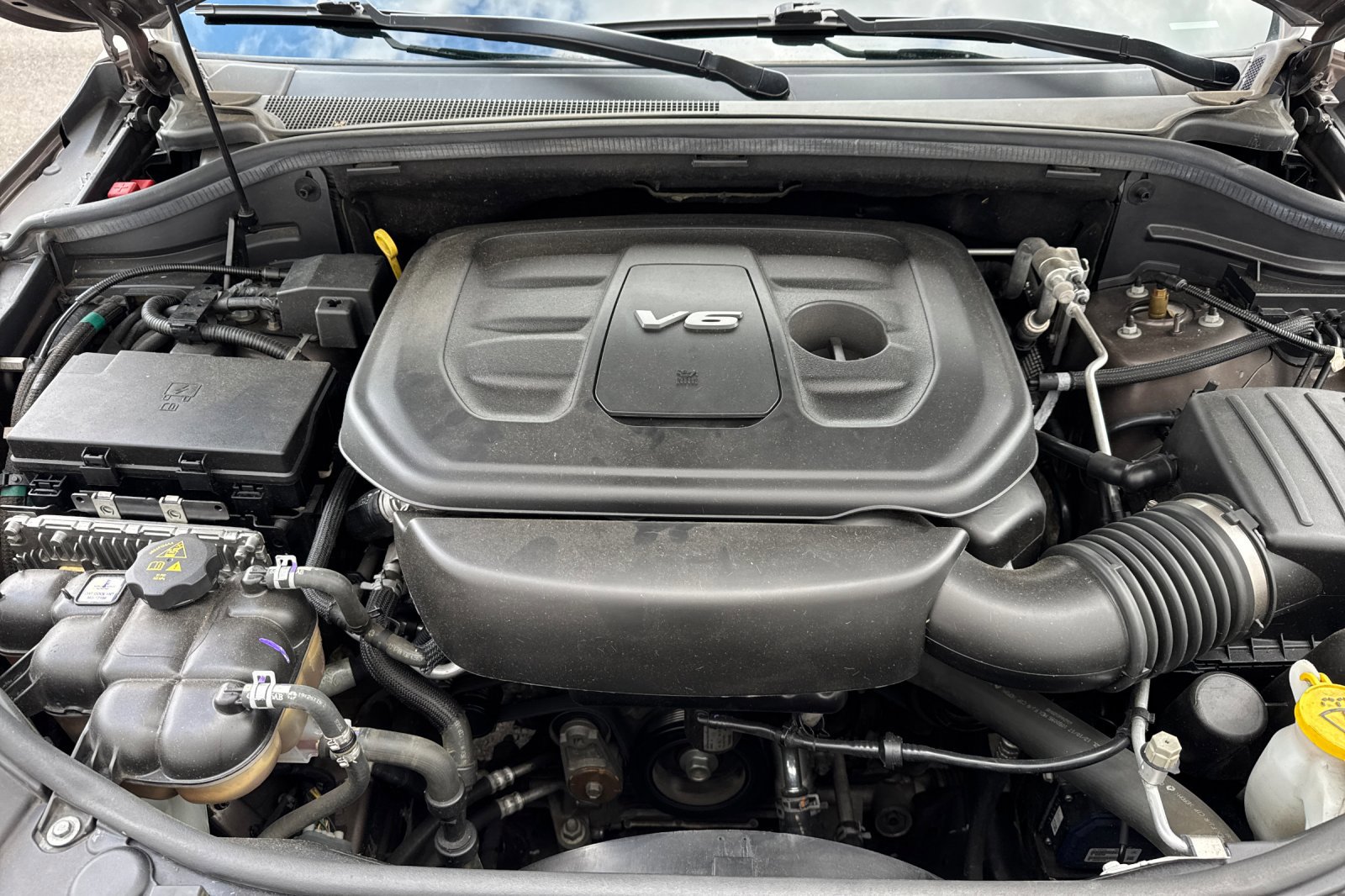 Used 2018 Jeep Grand Cherokee Overland AWD/4WD image 56