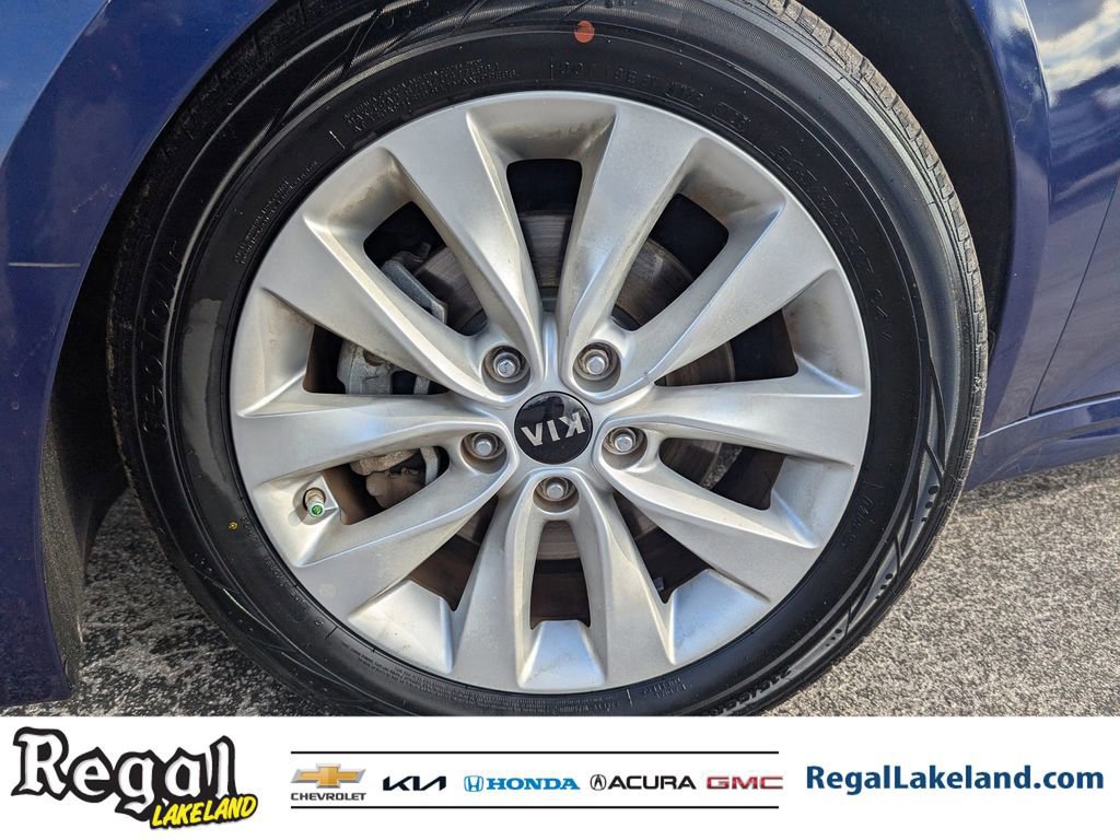 Used 2018 Kia Optima LX w/ 17" Alloy Wheels Package image 29