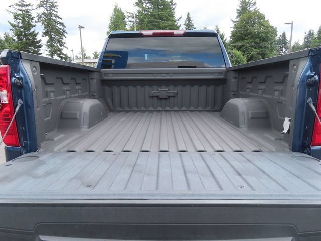 Used 2022 Chevrolet Silverado 1500 LT w/ Protection Package AWD/4WD image 8