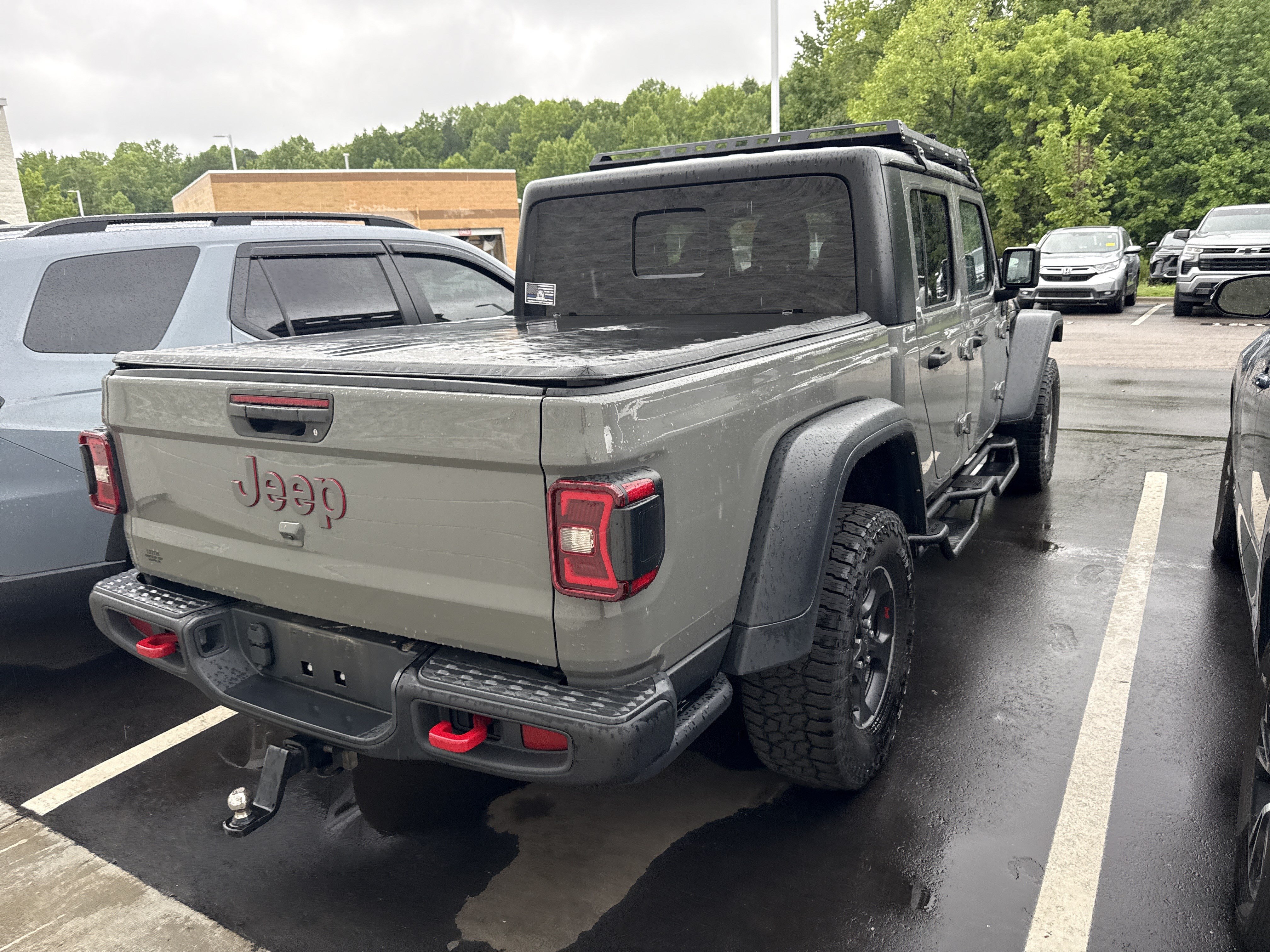 Used 2023 Jeep Gladiator Rubicon w/ Trailer Tow Package AWD/4WD image 7