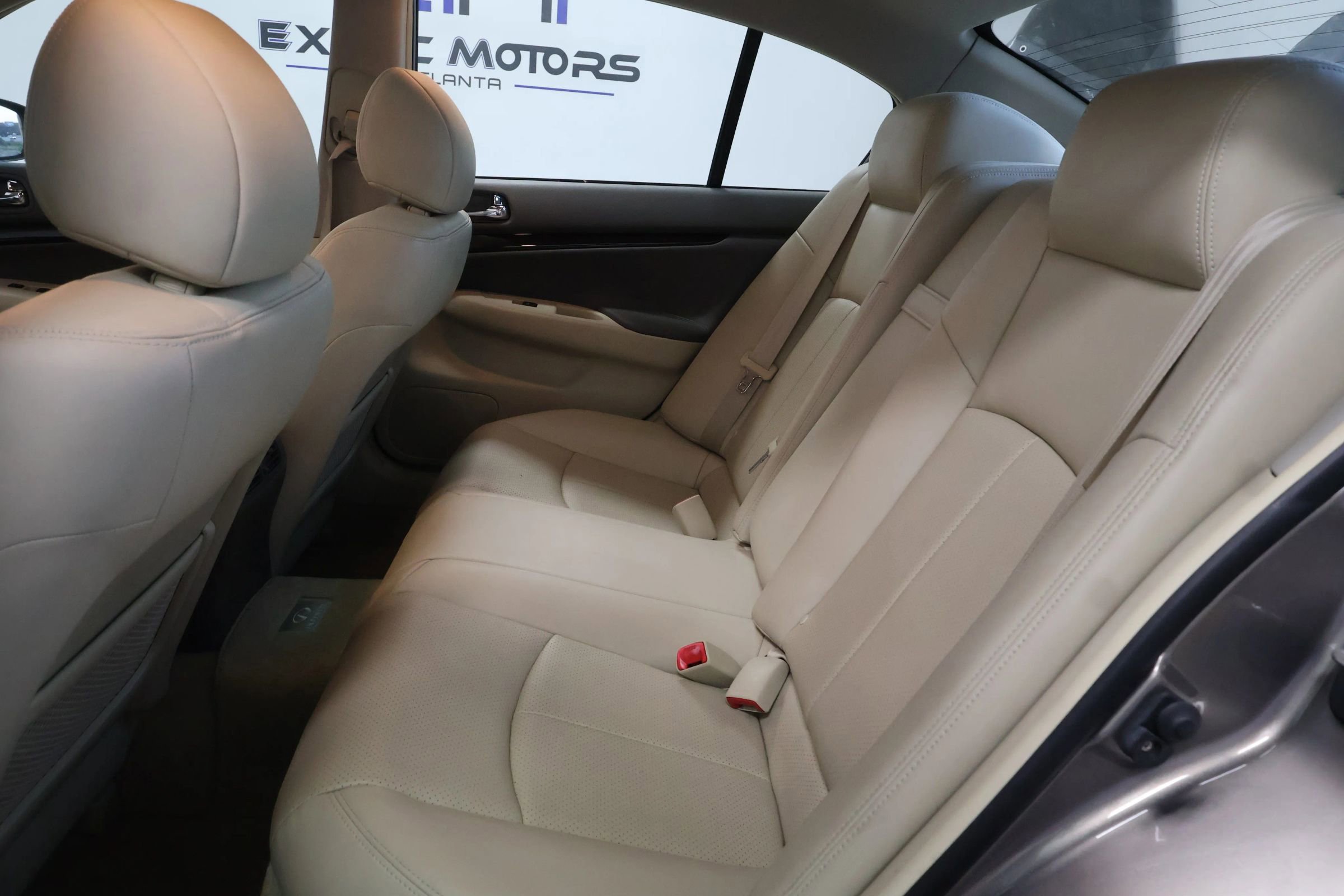 Used 2011 INFINITI G37 Journey w/ Premium Pkg image 27