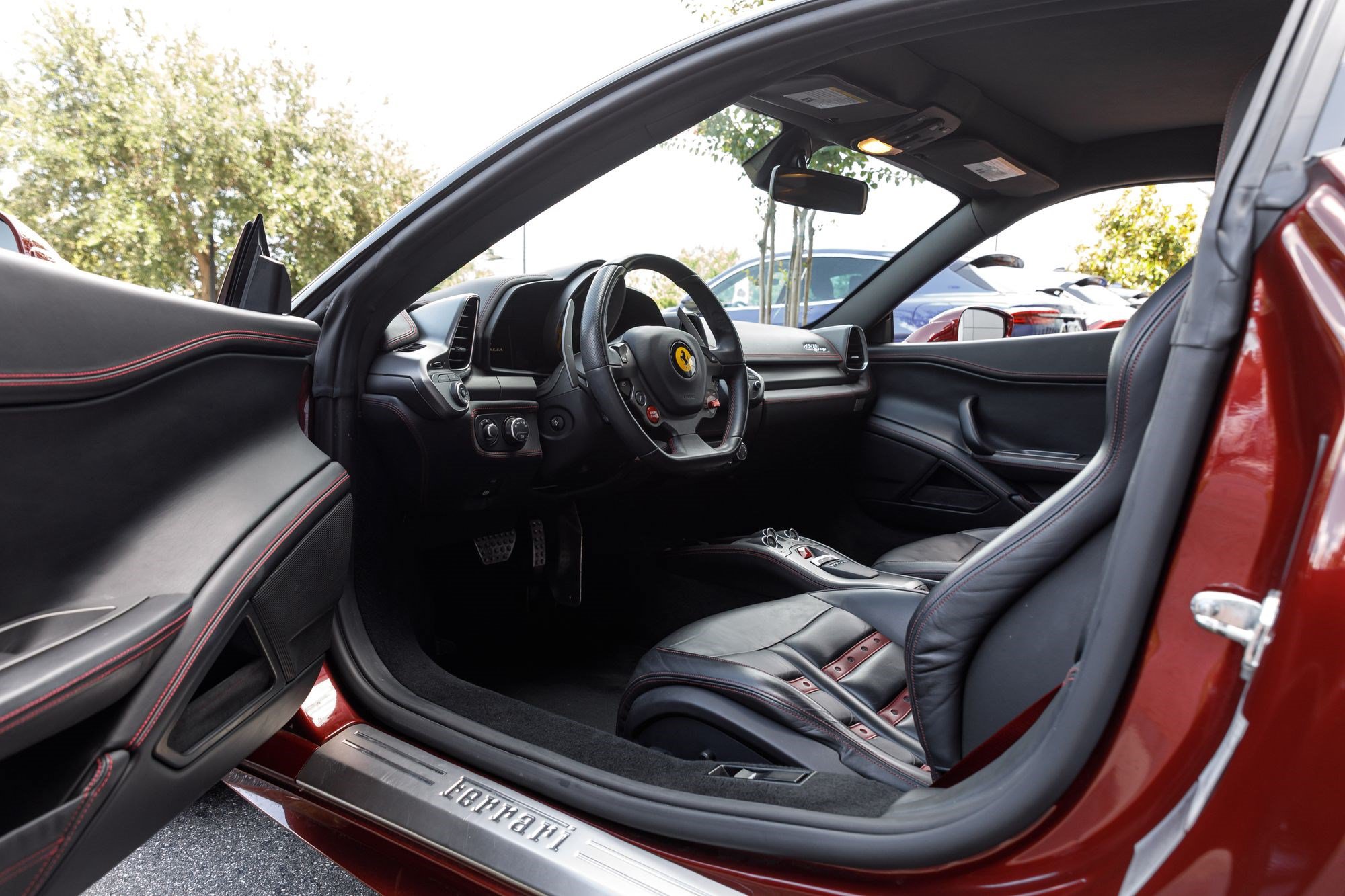 Used 2011 Ferrari 458 Italia Coupe RWD image 23