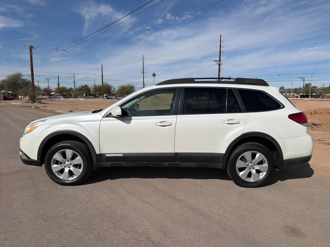 Used 2010 Subaru Outback 2.5i Limited image 5