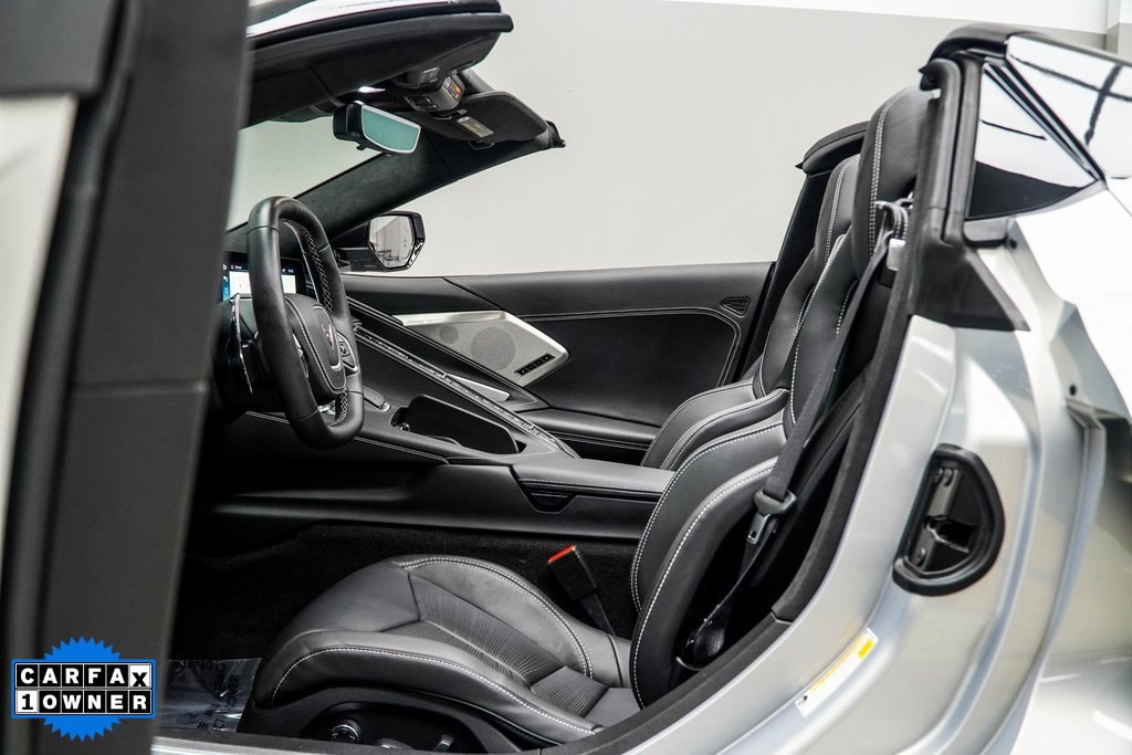 Used 2024 Chevrolet Corvette Stingray Premium Conv w/ Z51 Performance Package image 39