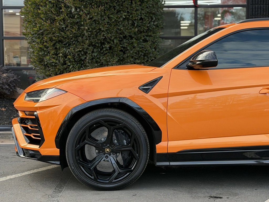 Used 2021 Lamborghini Urus image 10