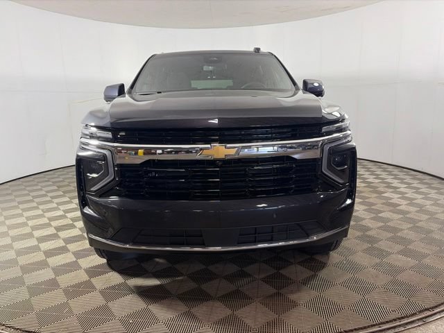 New 2026 Chevrolet Suburban LS w/ Max Trailering Package AWD/4WD image 2