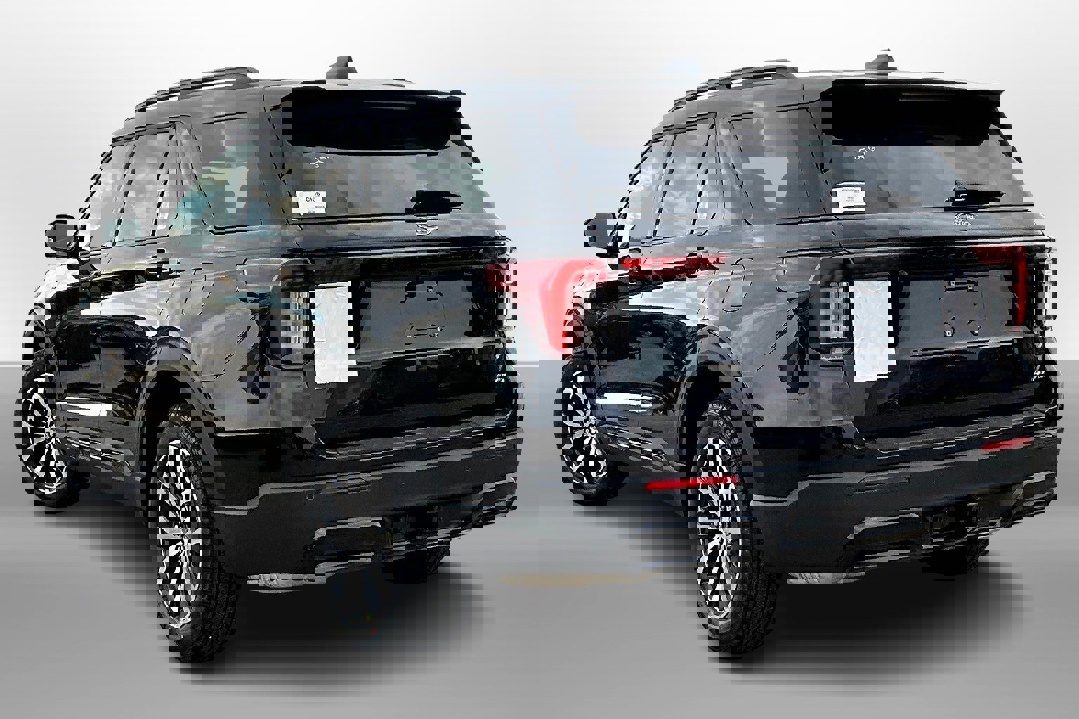 New 2026 Ford Explorer ST-Line image 3