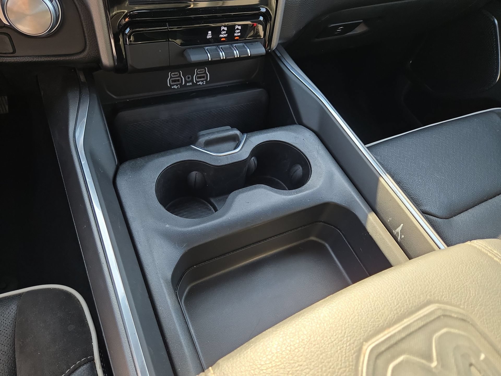 Used 2026 RAM 1500 Laramie AWD/4WD image 22