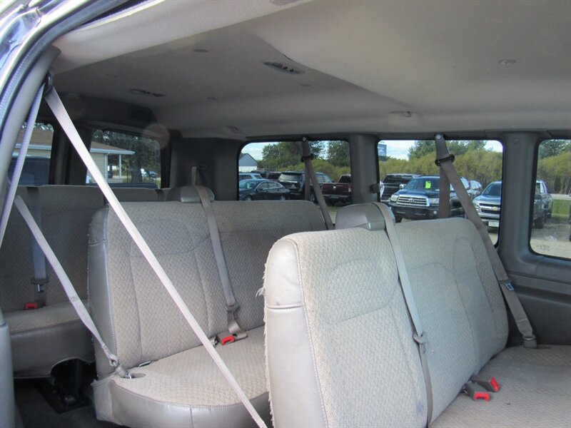 Used 2015 Chevrolet Express 2500 LT w/ LT Preferred Equipment Group RWD image 10